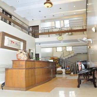 Royal Retreat For The Business Traveler, Gurgaon 1